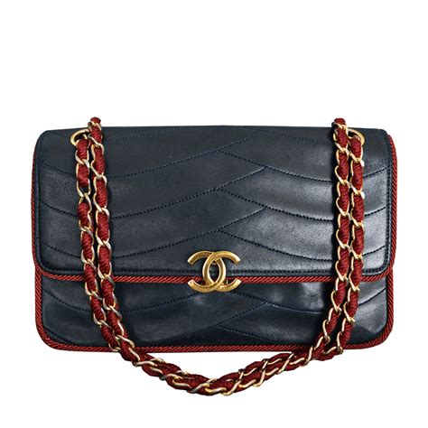 1970s Vintage Chanel Handbag 